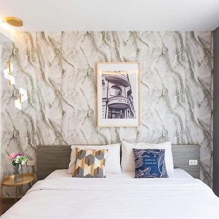 Dazzle Sukhumvit 7 By Lefoyer Apartment Bangkok Luaran gambar