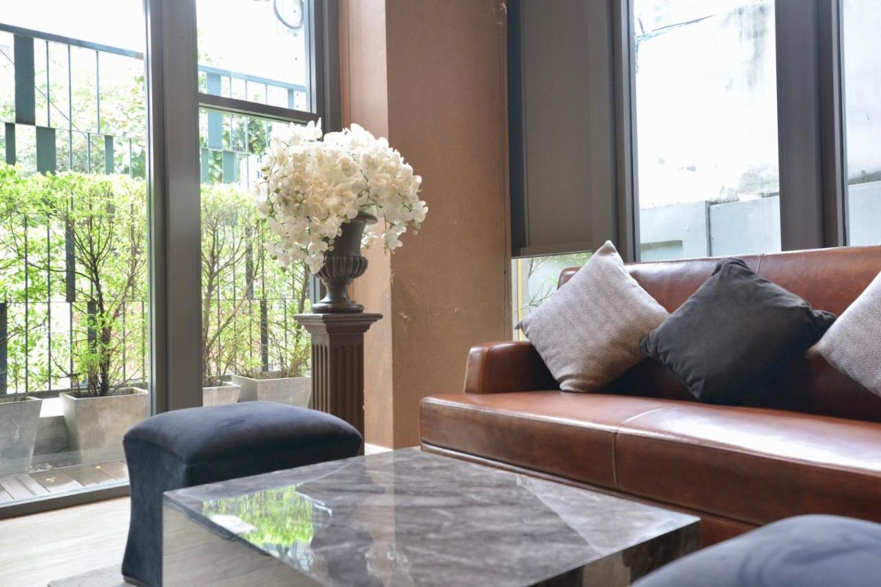 Dazzle Sukhumvit 7 By Lefoyer Apartment Bangkok Luaran gambar