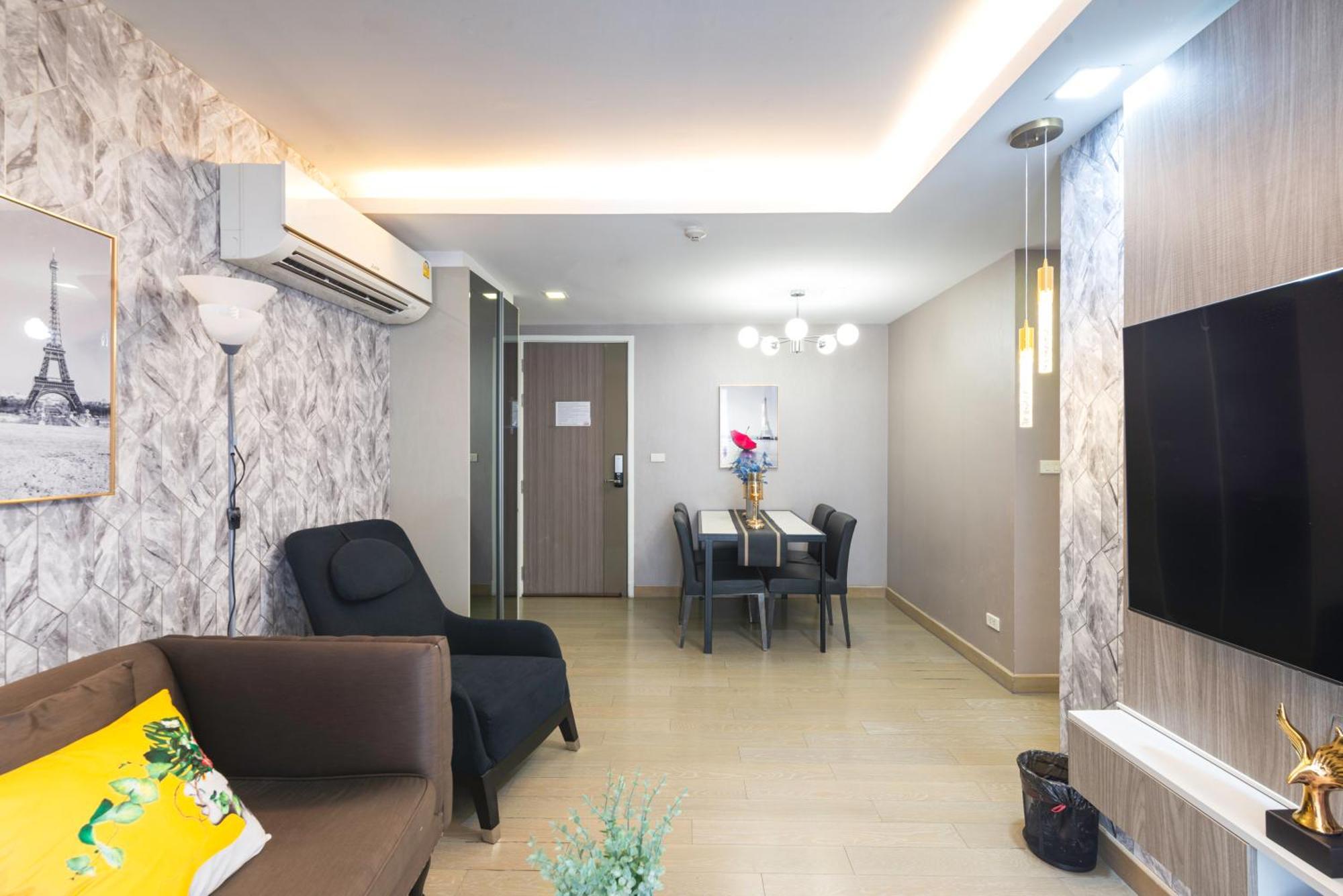 Dazzle Sukhumvit 7 By Lefoyer Apartment Bangkok Luaran gambar