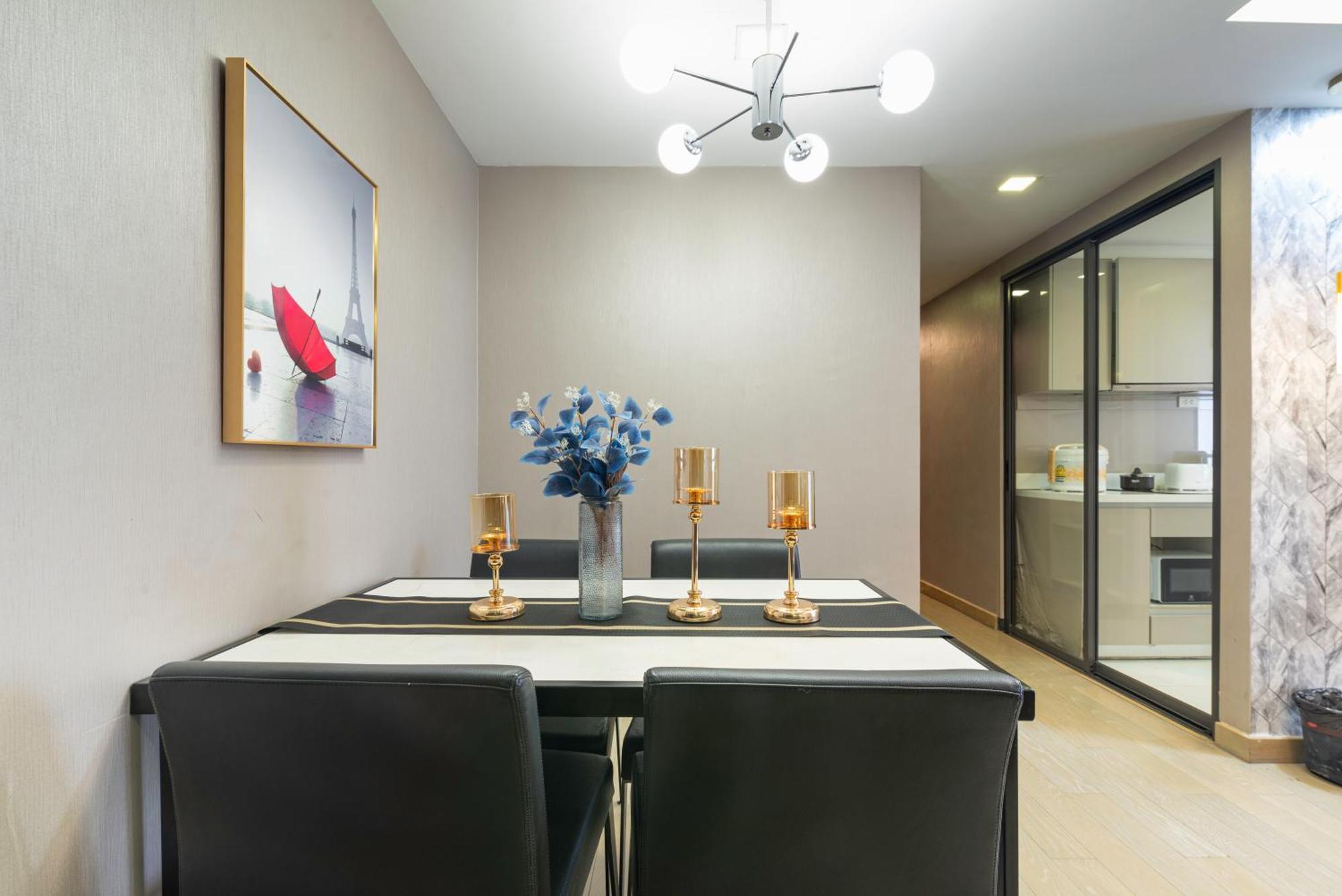 Dazzle Sukhumvit 7 By Lefoyer Apartment Bangkok Luaran gambar
