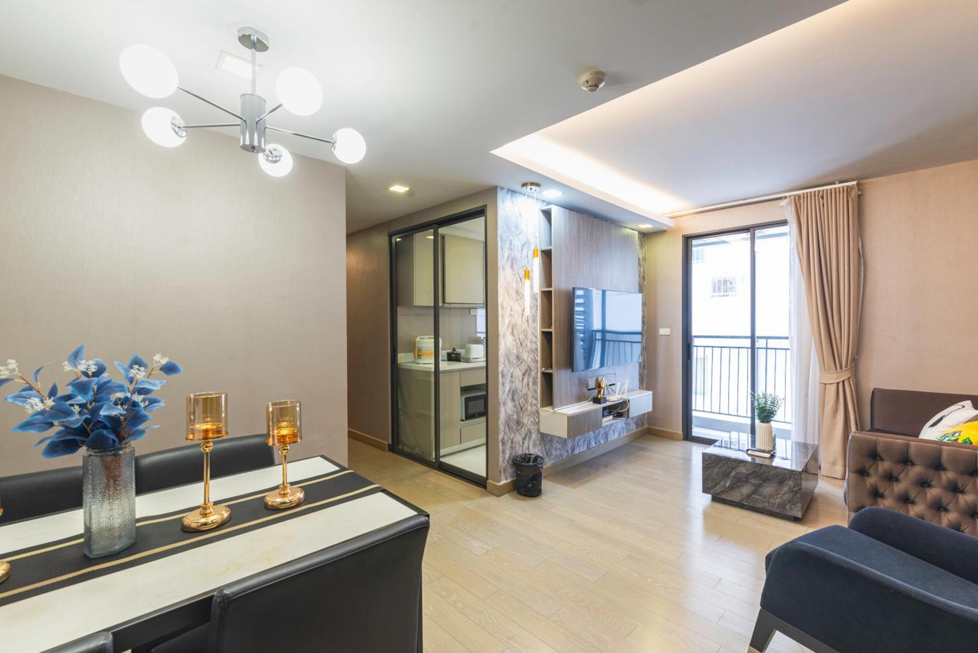 Dazzle Sukhumvit 7 By Lefoyer Apartment Bangkok Luaran gambar