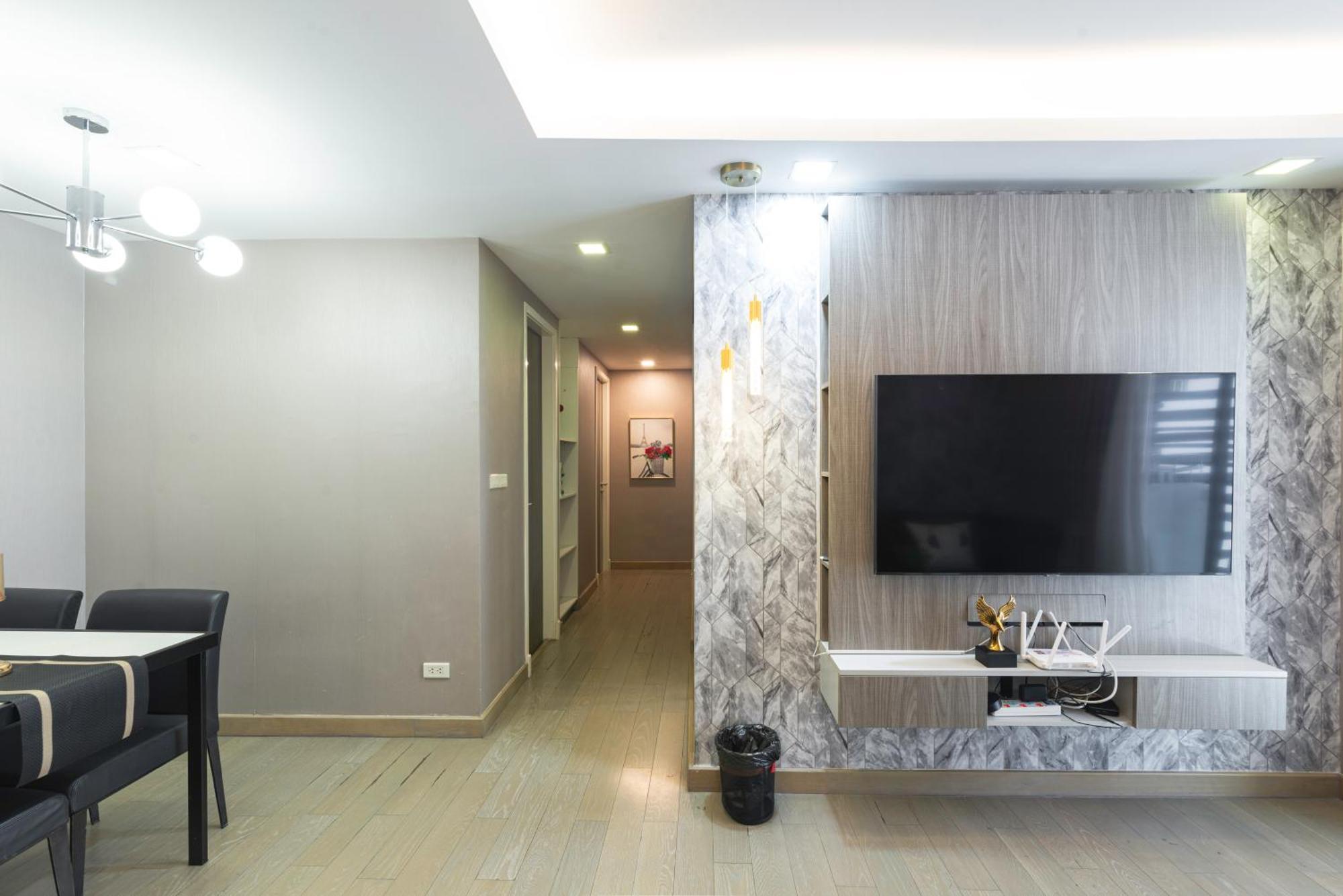 Dazzle Sukhumvit 7 By Lefoyer Apartment Bangkok Luaran gambar