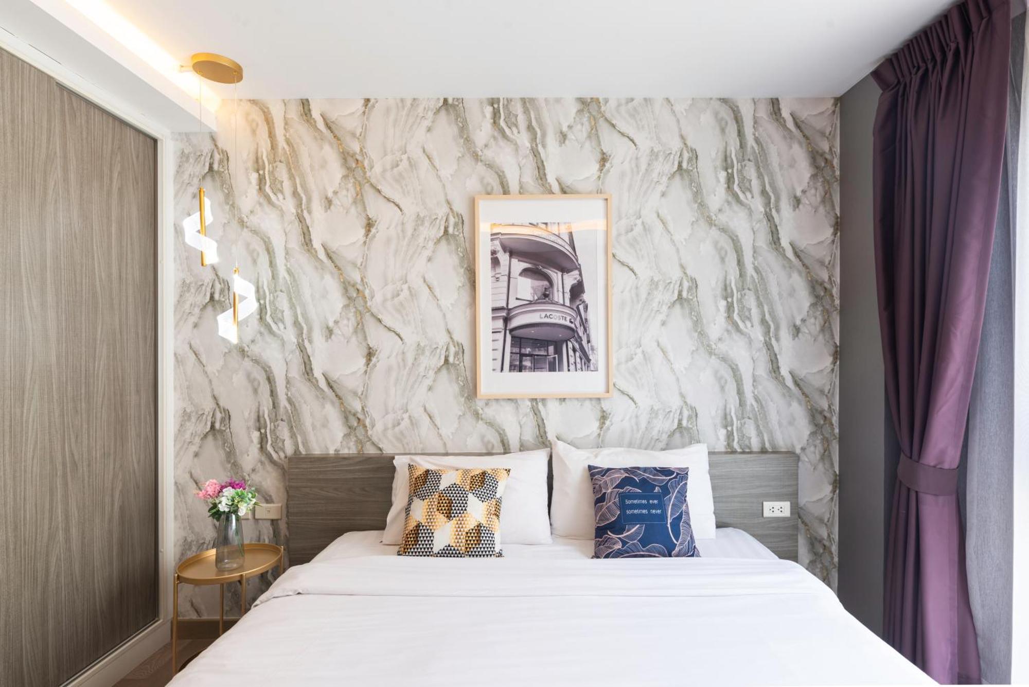 Dazzle Sukhumvit 7 By Lefoyer Apartment Bangkok Luaran gambar